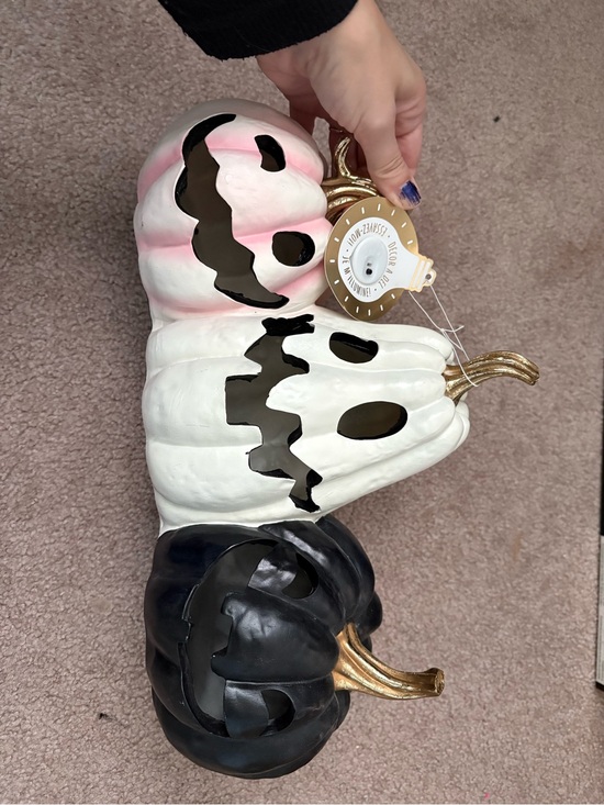 Other - Jack-O'-Lantern Pumpkin Decorations - White, Pink-White & Black